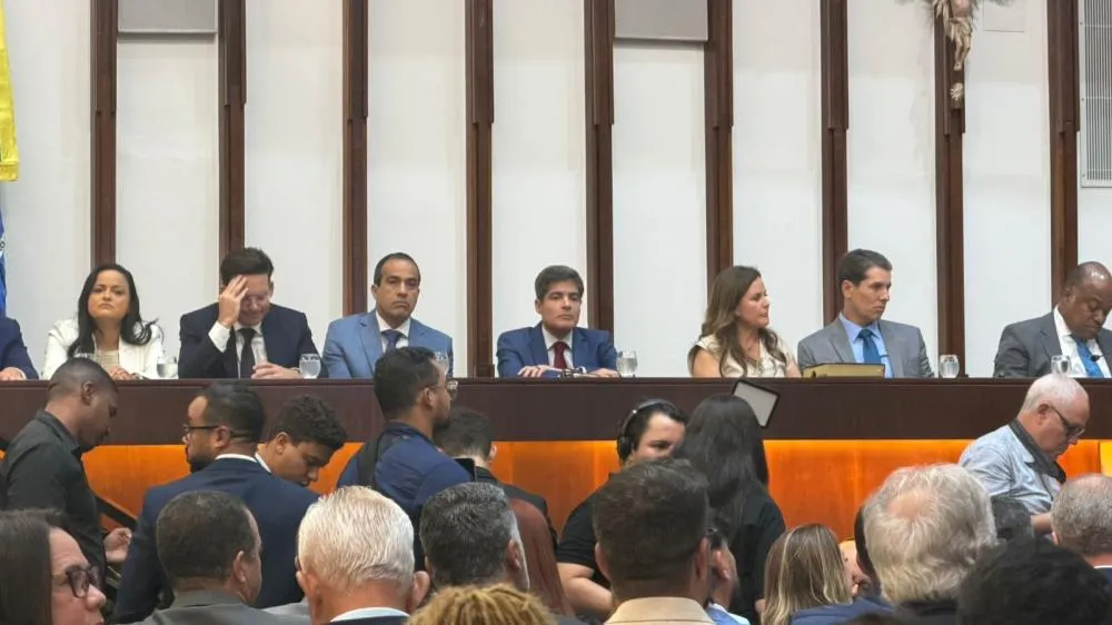 Zé Cocá é homenageado na ALBA com Comenda 2 de Julho