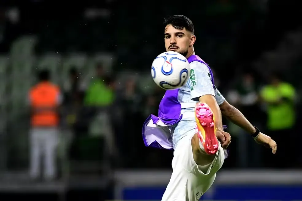Entenda por que o Palmeiras pretende fazer jogo duro contra interesse europeu em Flaco López