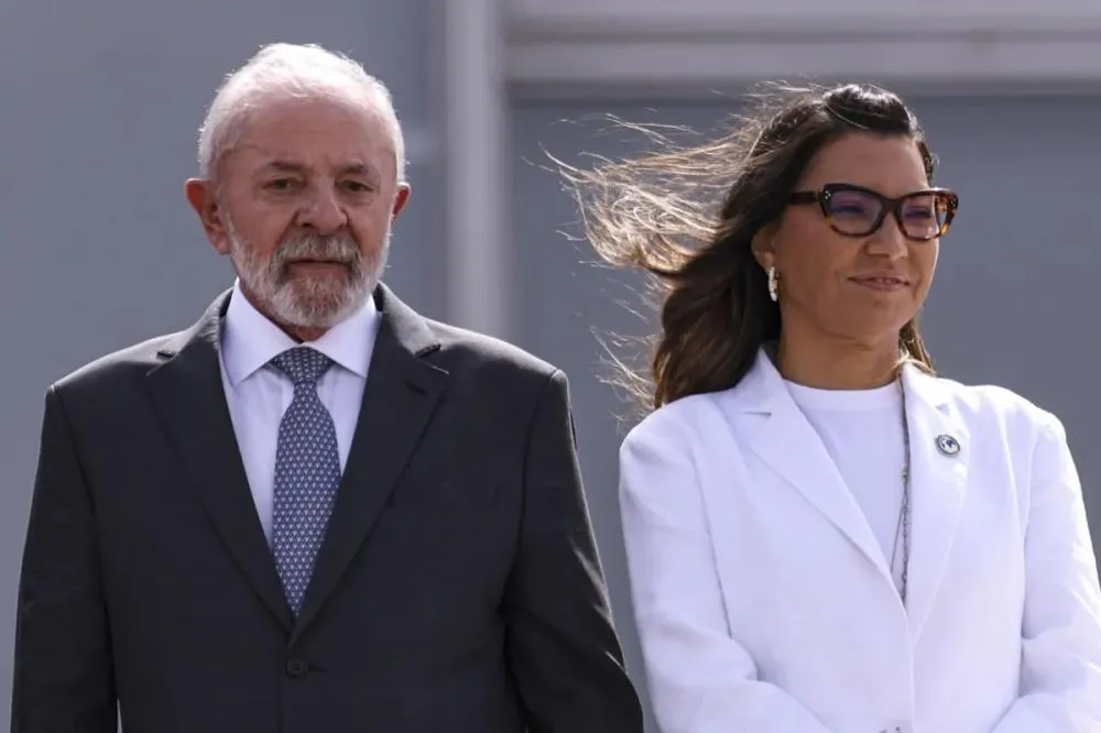 52% de quem conhece Janja desaprova sua participação no governo