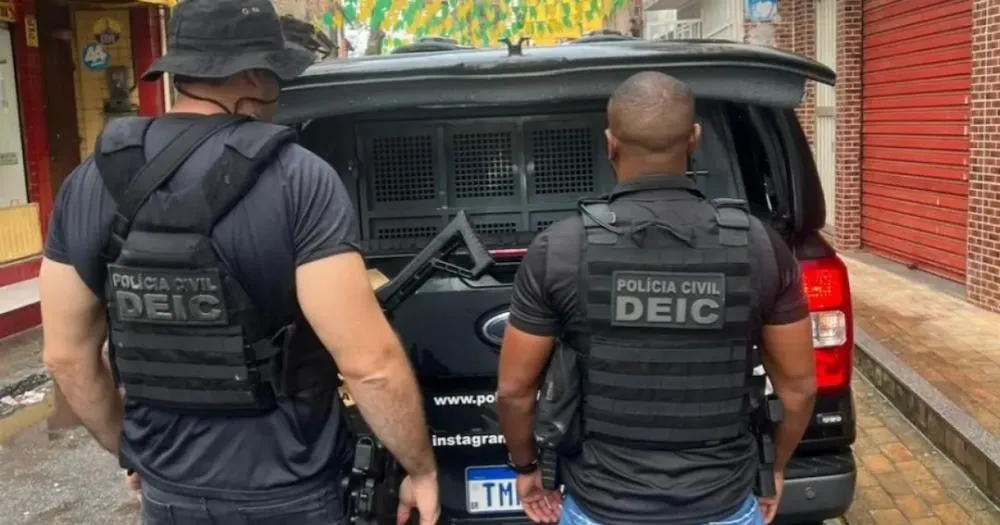 Mulher é presa em Salvador por suspeita de extorsão mediante sequestro na Operação Vita Praesidium