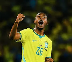 Jornal espanhol aponta Rayan como sensação do Brasil na Copa e o compara a Adriano Imperador