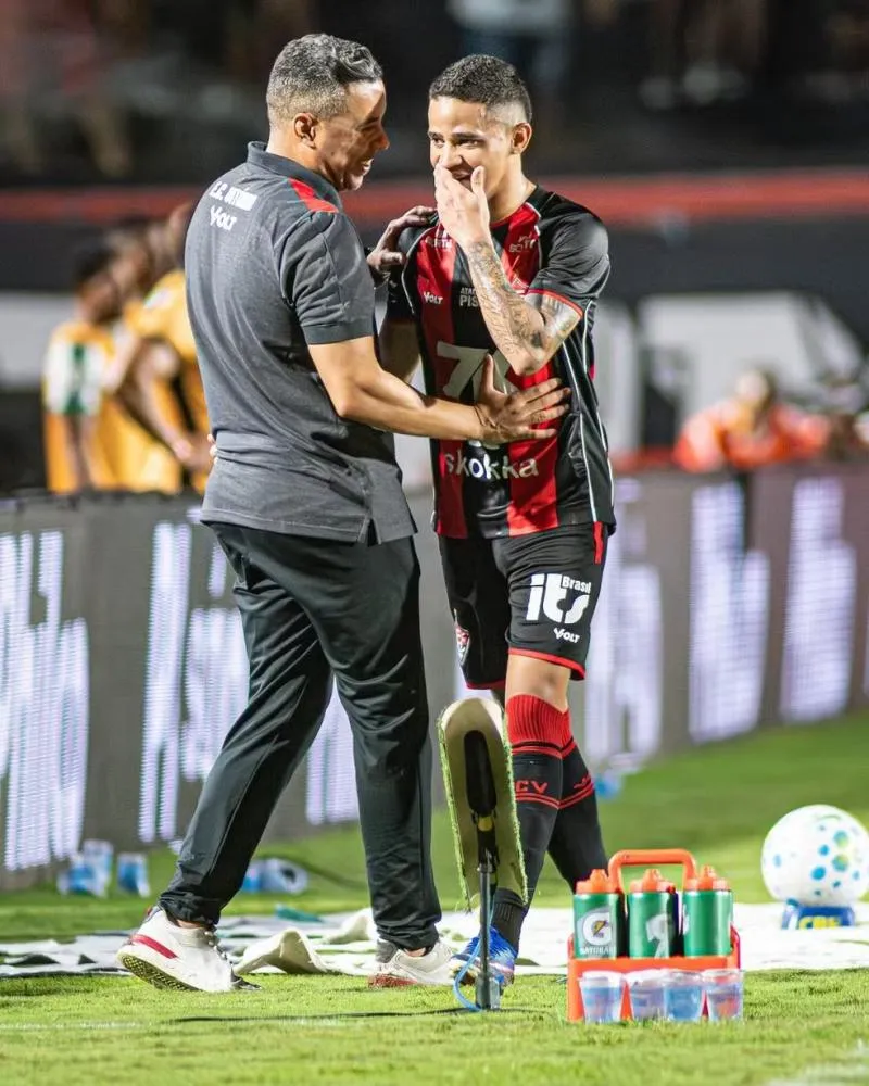 Vitória espera retorno de três titulares para decisão contra o Flamengo