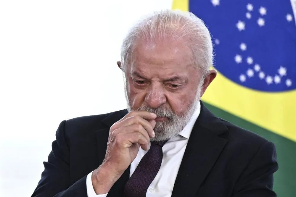 51,5% desaprovam e 45,1% aprovam o governo Lula, diz Vox