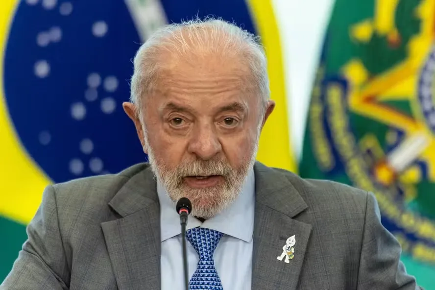 José Guimarães diz que taxa das blusinhas foi erro do governo Lula
